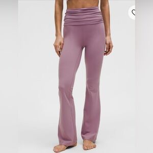 LULULEMON Groove Nulu Fold-over-Waist Flared Pant - Lavender Lux